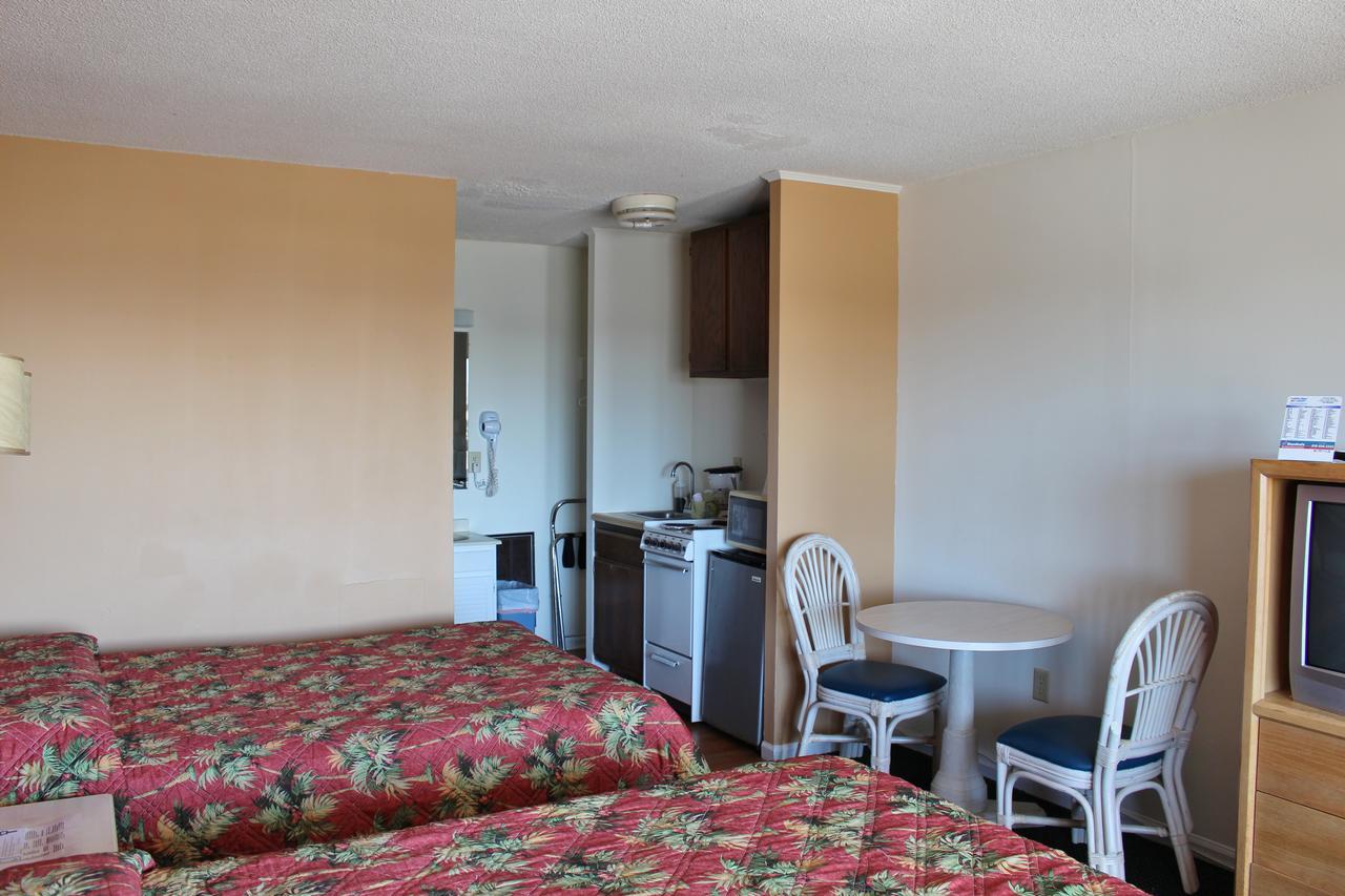 Oceaneer Motel 3*