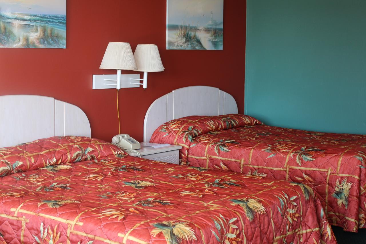 Oceaneer Motel 3*